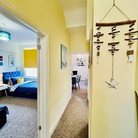 Beach Vibes In Southend-On-Sea For Contractors, Workers By Artisan Stays I Weekly Or Monthly Stay Offer I Free Parking I Sleeps 5 Exterior foto